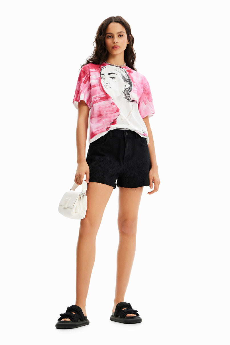 Embroidered denim shorts