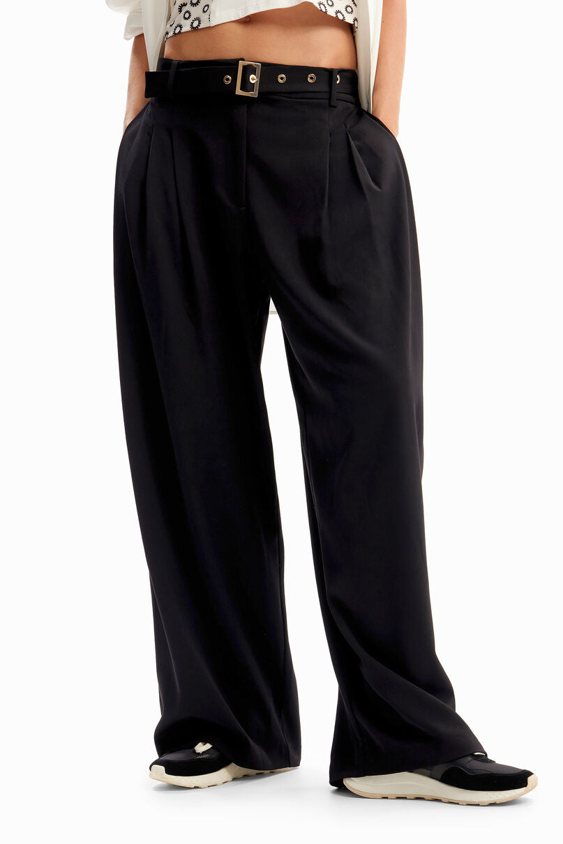 Wide tailored trousers