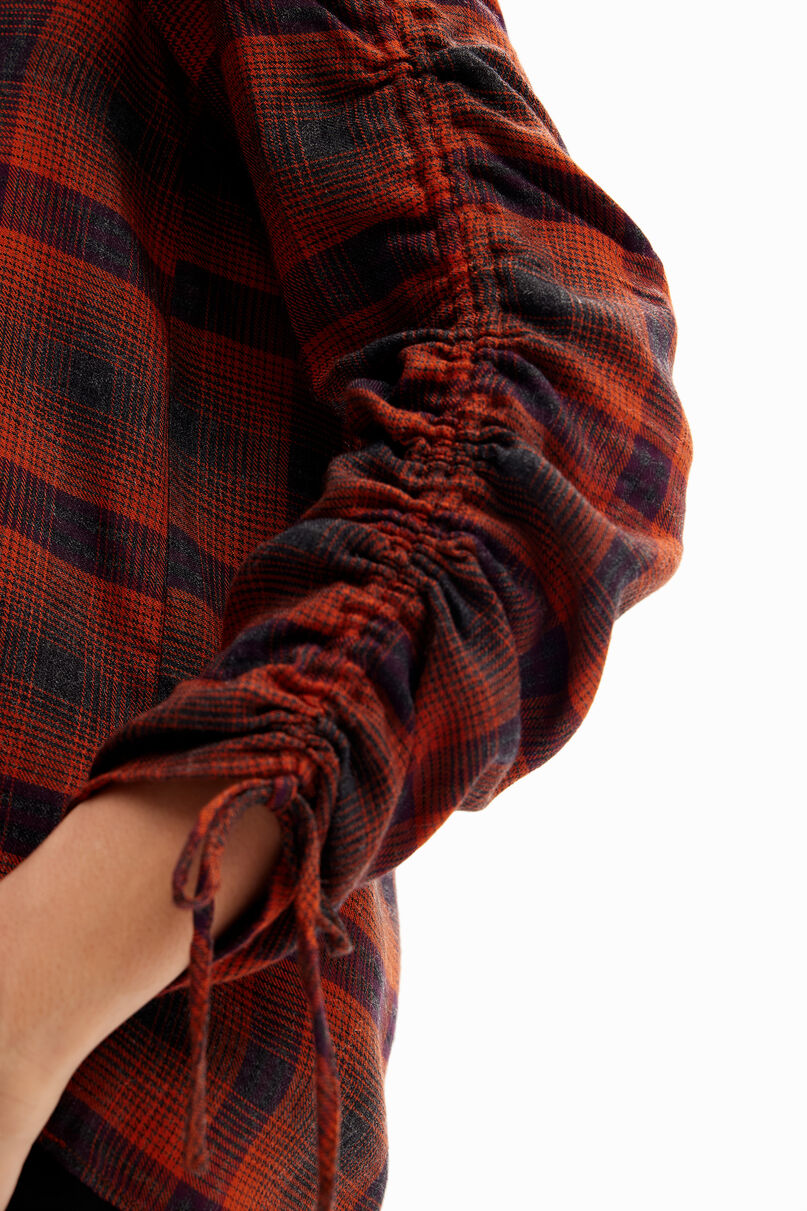 Adjustable sleeve plaid blouse