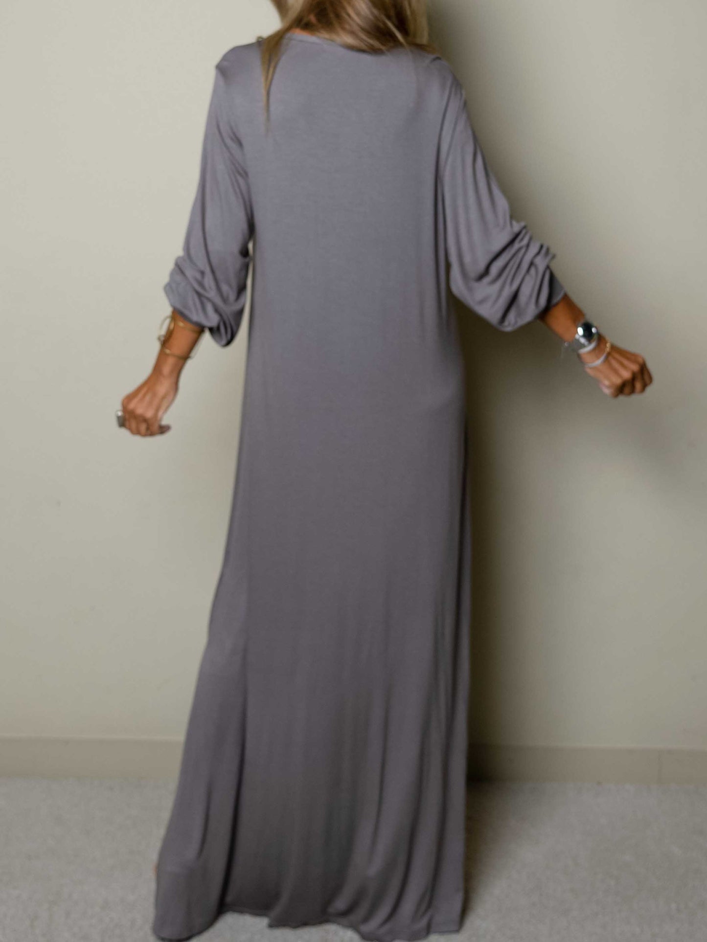 Damen Freizeit-Maxikleid mit V-Ausschnitt