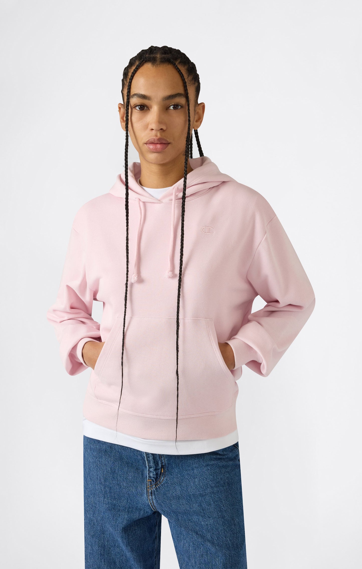 Leichter Kapuzenpullover für Damen mit tonalen gestickten C-Logo-Symbolen