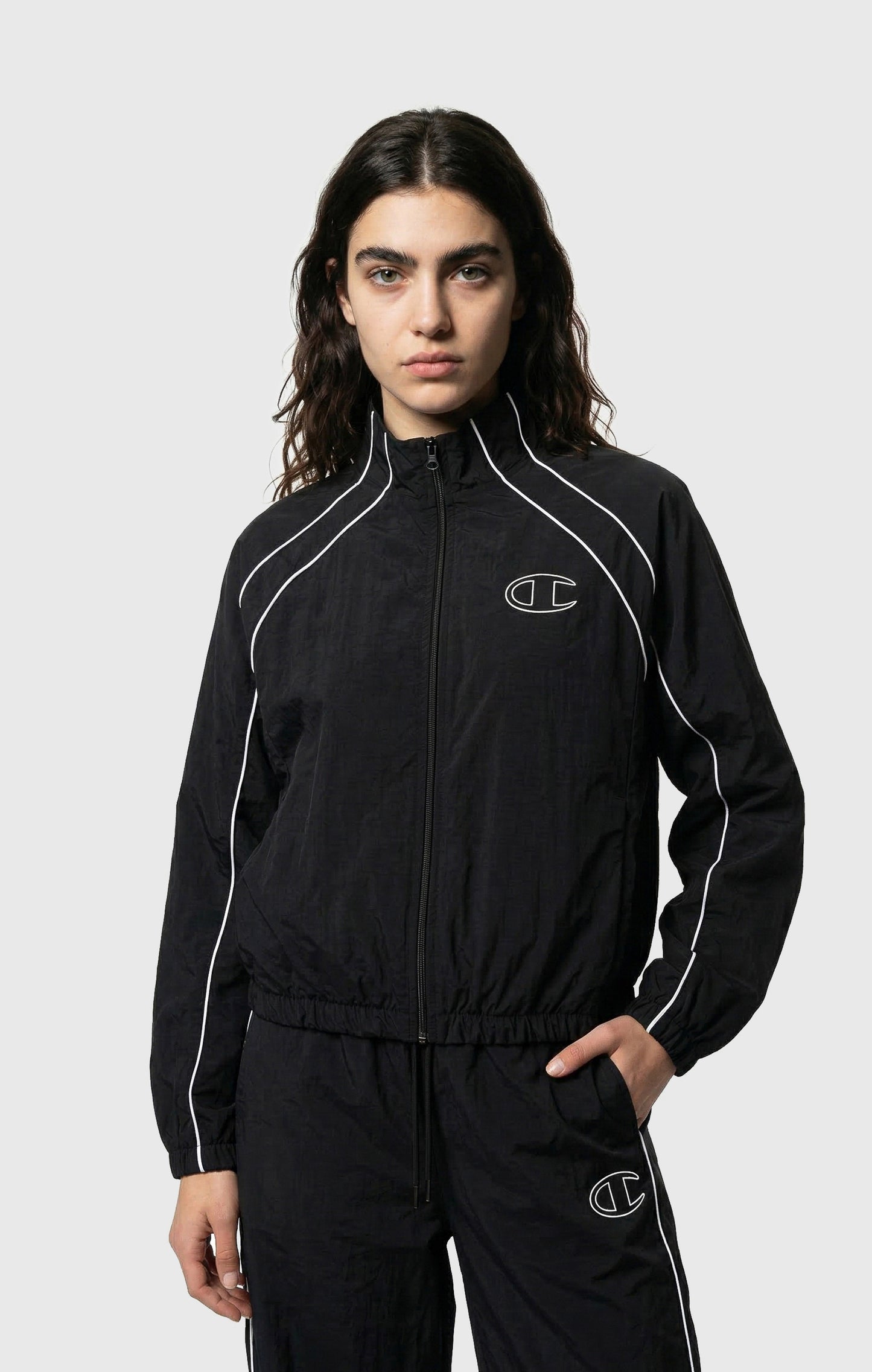 Damen Track Top mit durchgehendem Reißverschluss aus gewebtem Nylon, locker geschnitten
