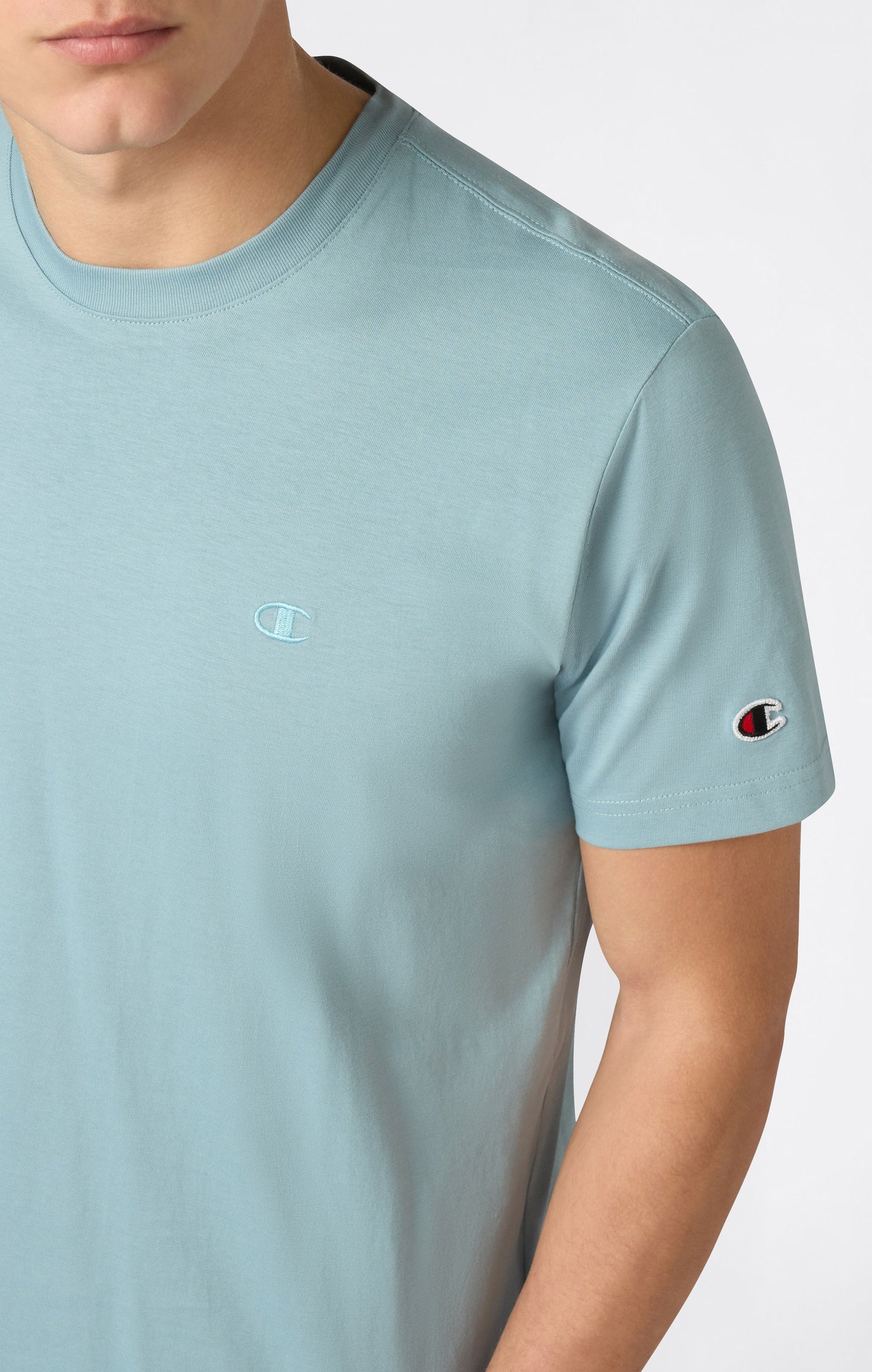 Herren-T-Shirt mit kleiner C-Stickerei und Logo-Icons