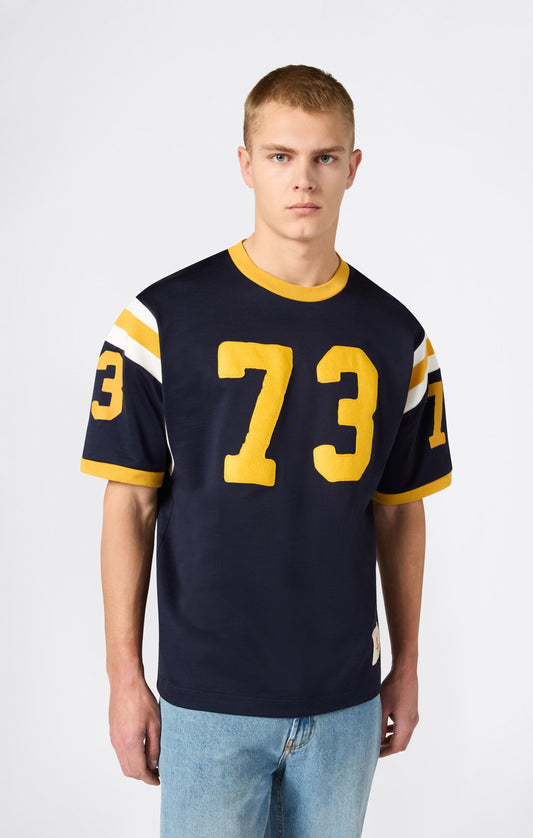 Herren T-Shirt mit Kontrastbündchen im Fußball-Look Time Capsule
