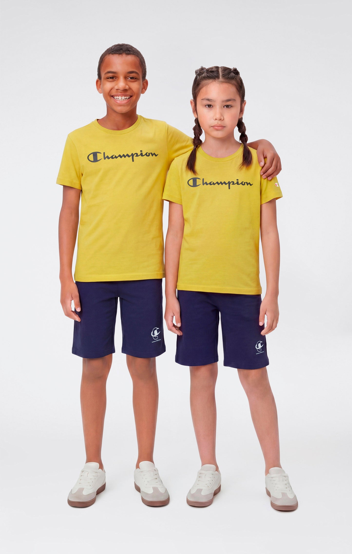 T-Shirt mit Skript-Logo für Jungen