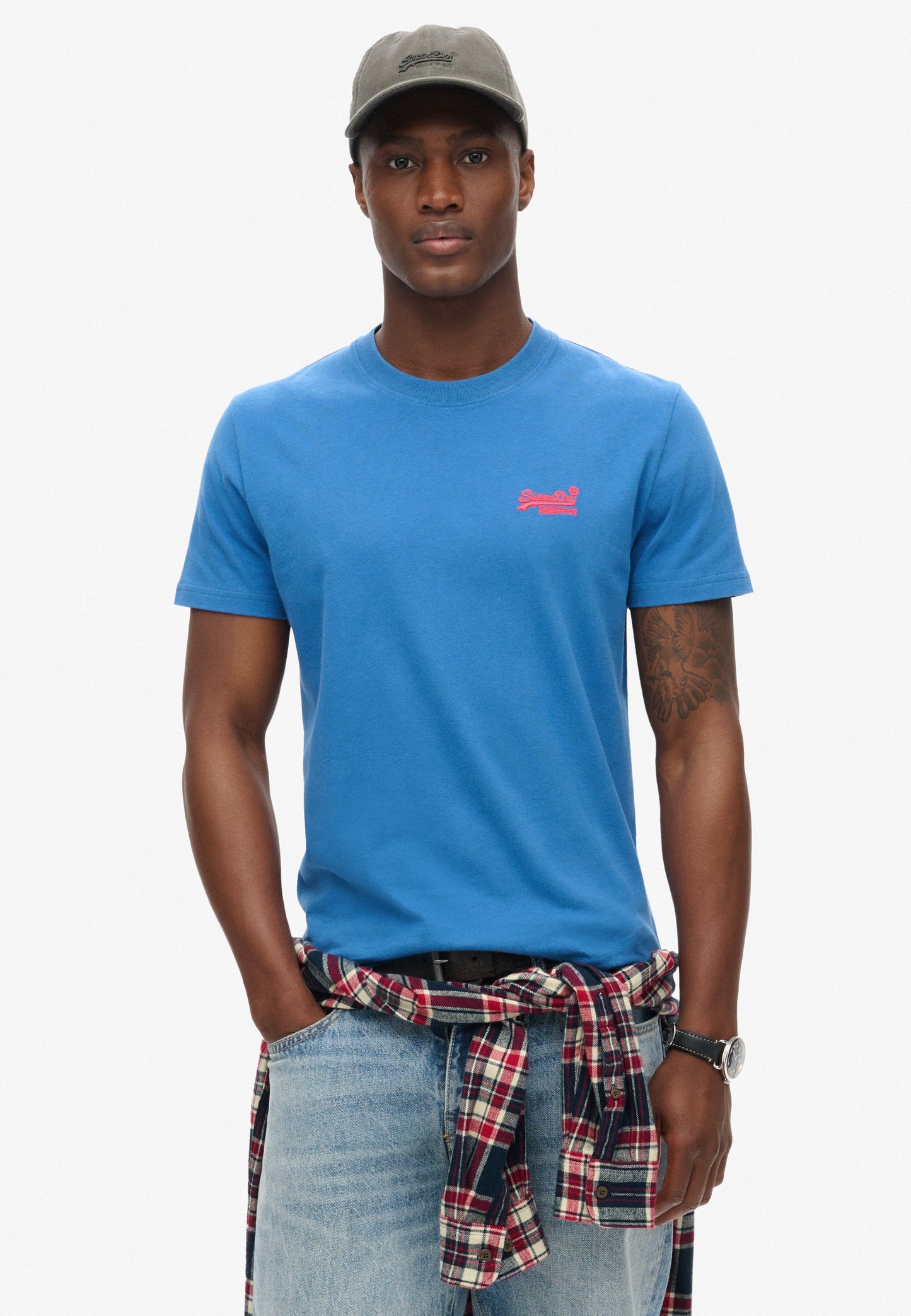 Essential Logo Emb T-Shirt