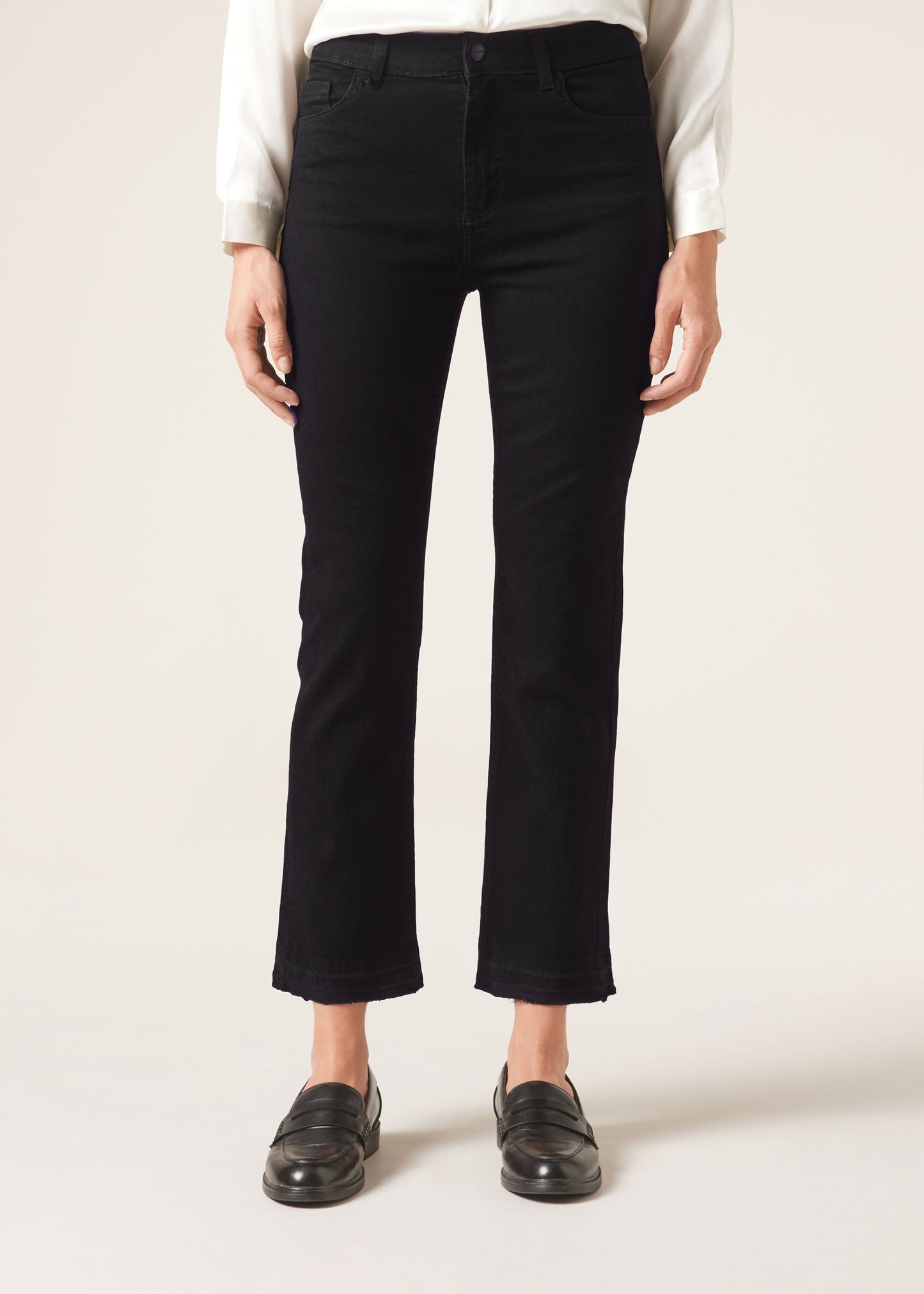 Cropped Flared Jeans