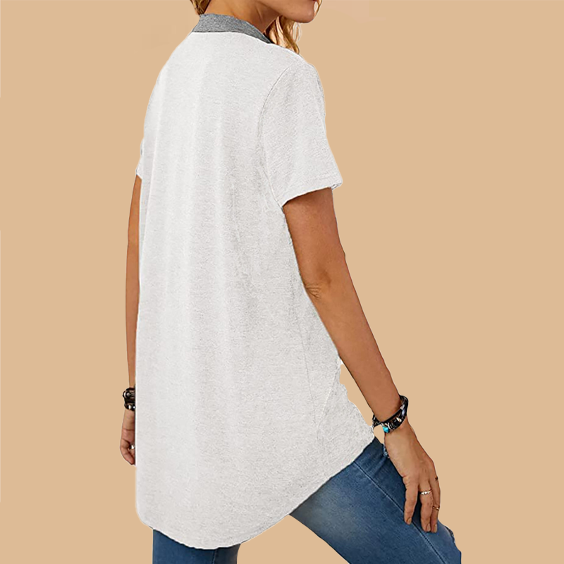 Einreihiges, locker sitzendes Freizeit-T-Shirt mit kurzen Ärmeln